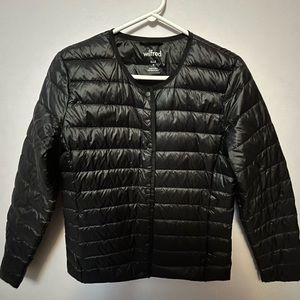 Aritzia Wilfred Elle Packable Down Puffer in Black in Size Medium